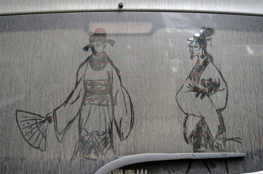 Dust drawings go viral online