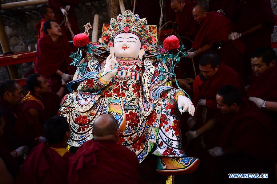 Ghee flower exhibitions held in monasteries in NW China