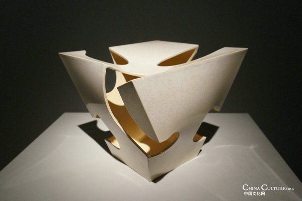 Modern ceramic exhibition on display at National Art Museum of China