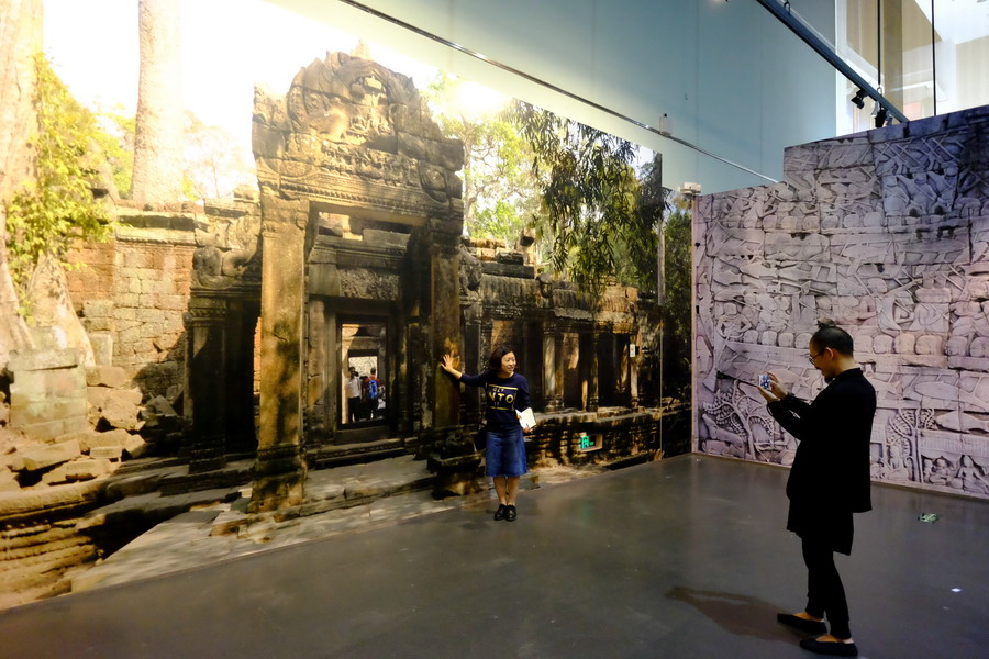 <EM>Smile of Khmer</EM> lights up Guangdong Museum