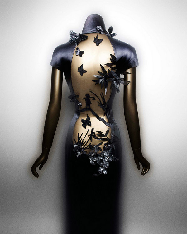 Exhibition featuring China's influence on western fashion opens in New York