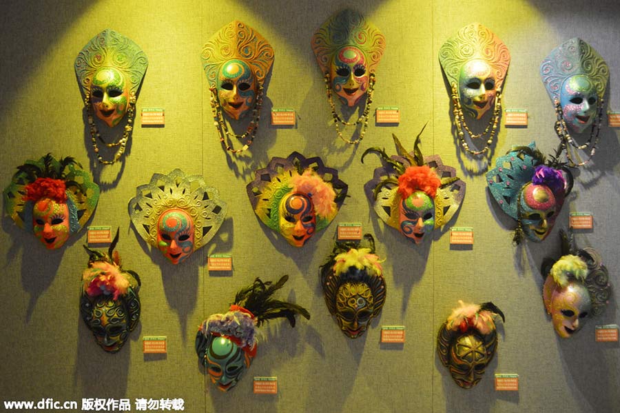 1,000 masks from around the world gather in Shanghai