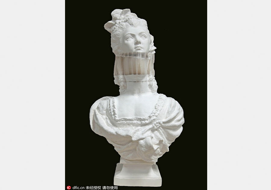 Paper art makes Greco-Roman-style sculpture stretchable