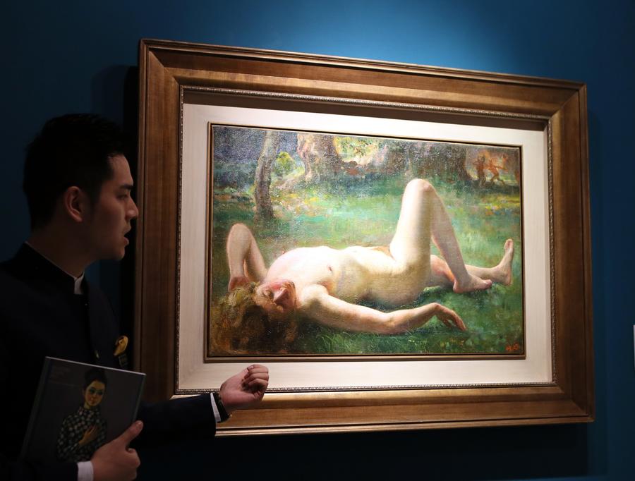 Chinese arts prove popular in Hong Kong spring sales