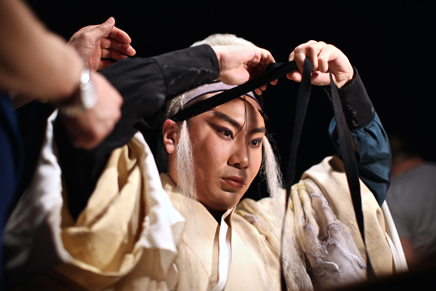 Experimental Peking opera 'Faust'performed in Italy