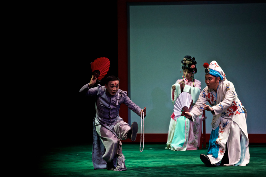 Experimental Peking opera 'Faust'performed in Italy