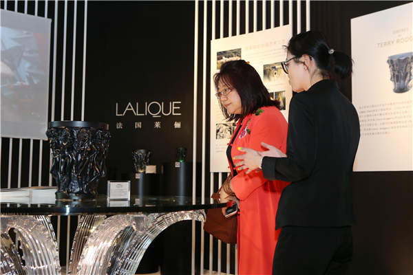 Glass designer Lalique inspires new pieces on show in Beijing