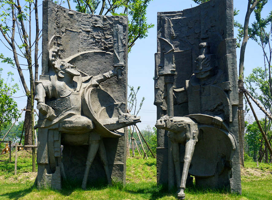 Sculptures at Haining park illustrate tide culture