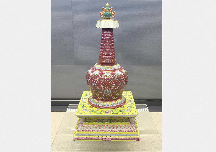 Jingdezhen ceramics shine in capital