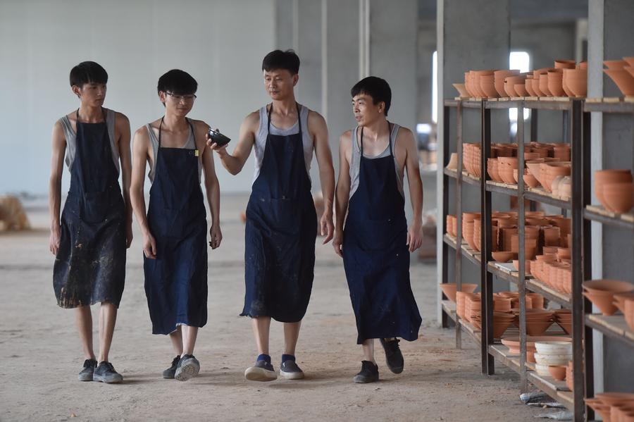 Craftsman rediscovers long-lost art of jian ware porcelain making