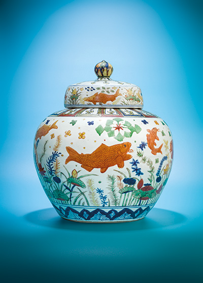 A Ming Dynasty wucai porcelain jar to go under the hammer