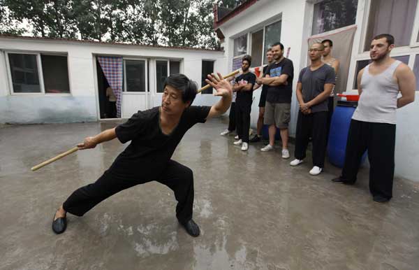 Martial arts master instructs foreigners