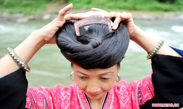 Yao ethnic women keep long hair tradition alive