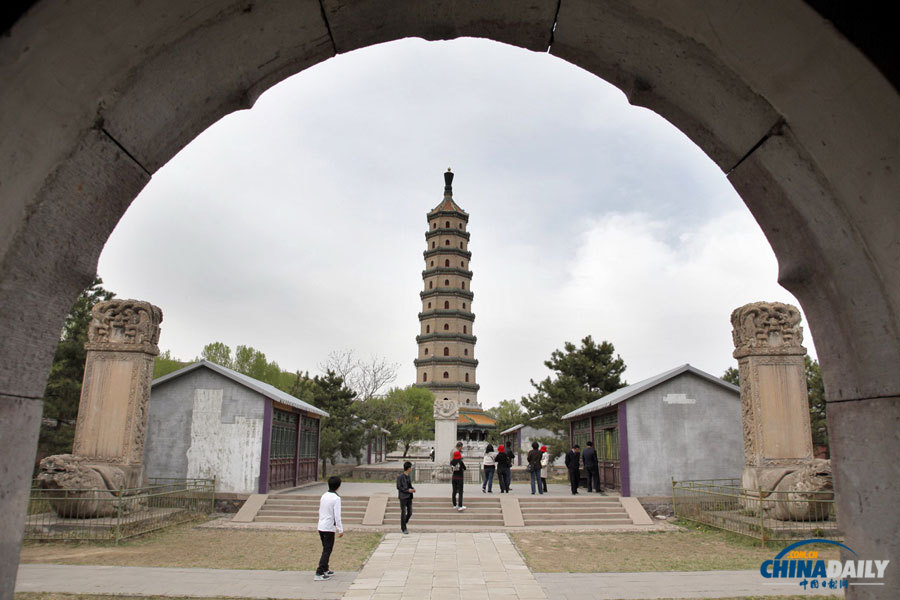 Heritage through lenses:Mountain Resort and its Outlying Temples,Chengde