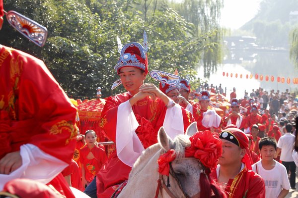 Qixi: Enjoy traditional festival the ancient way