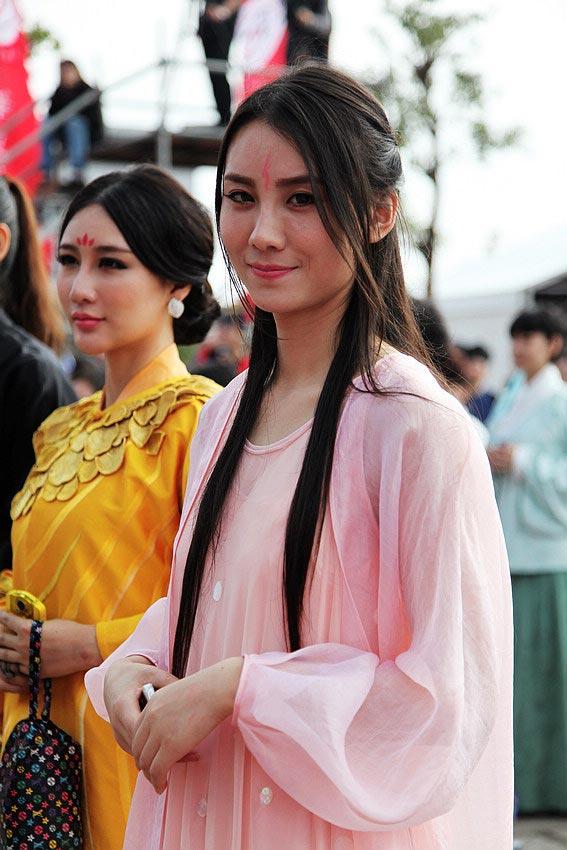 2013 Chinese Han Clothing Cultural Week in Xitang