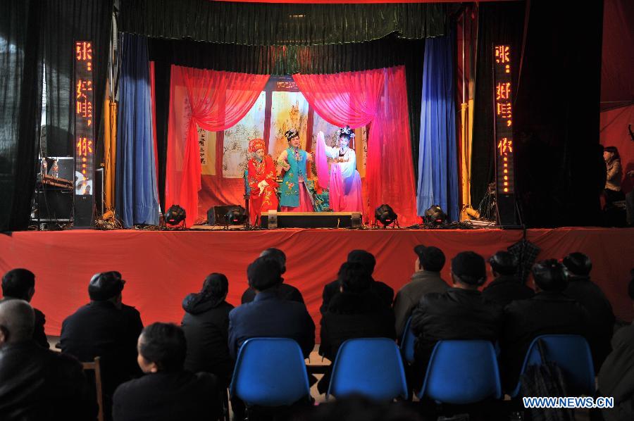 Huagu Opera performed at Cultural Festival