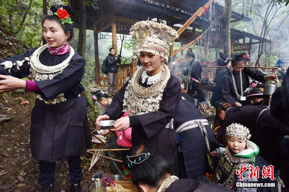 Bridge Worship Festival in Taijiang, SW China