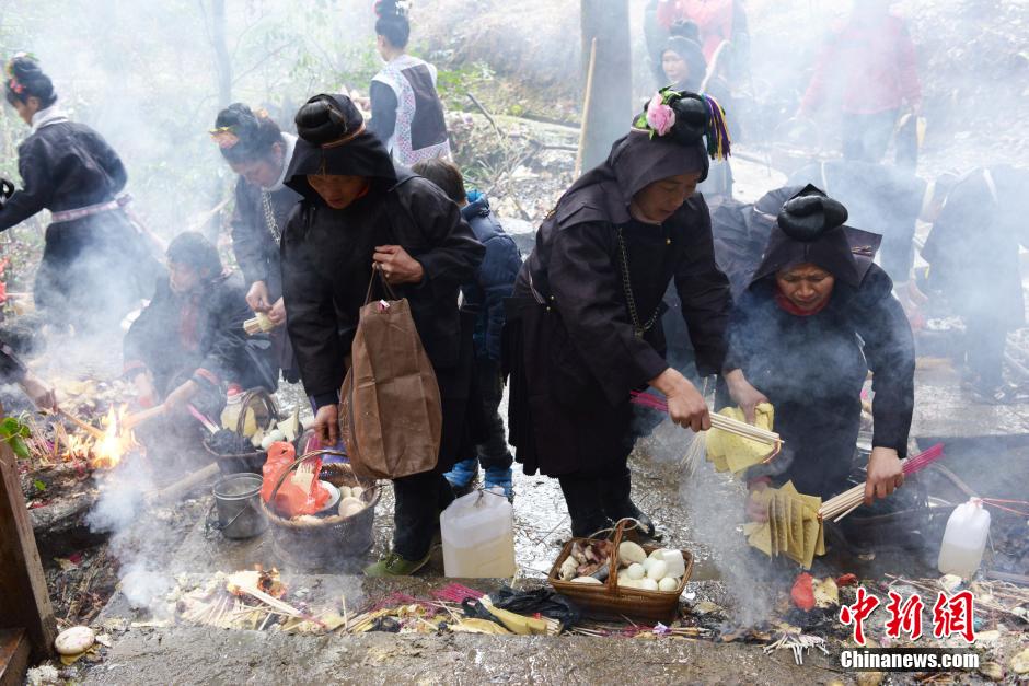 Bridge Worship Festival in Taijiang, SW China