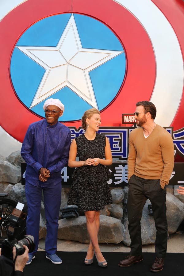 Hollywood stars promote 'Captain America'