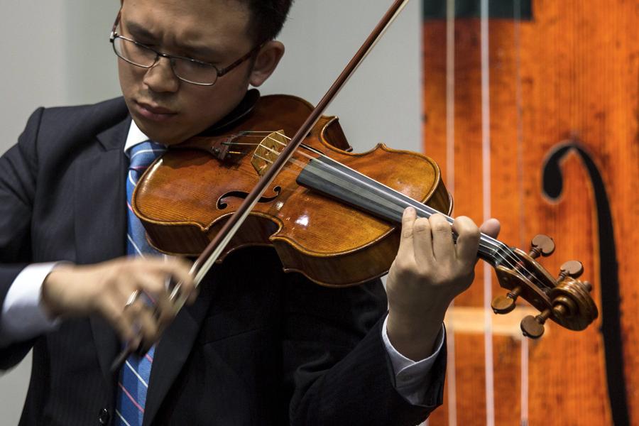 Stradivarius viola set to make world record