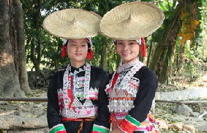 Water-splashing festival marked in Yunnan