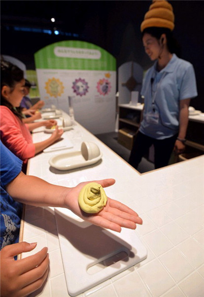 Toilet exhibition opens in Tokyo