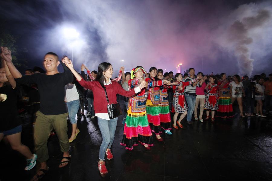 Yi people celebrate biggest festival