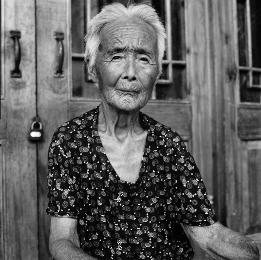 Chinese women with bound feet