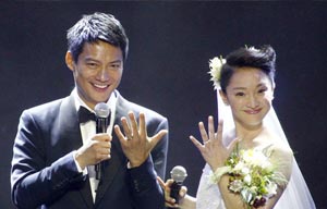 Newly-wed Zhou Xun promotes upcoming film