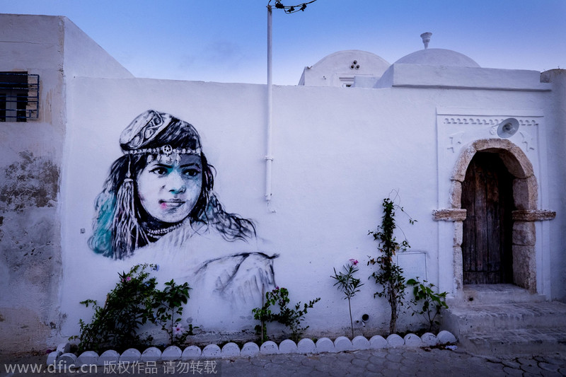 150 street artists create outdoor museum in Tunisia