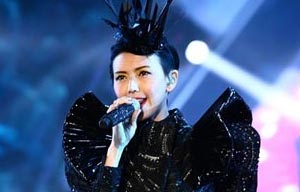 Stefanie Sun holds last concert of 2014 Asian tour