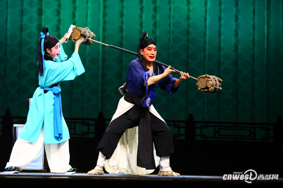 Classic Shaanxi opera goes on stage in Beijing