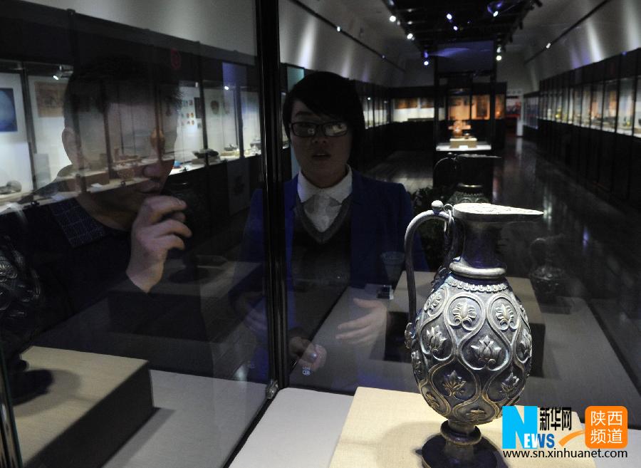 Chinese ancient tableware on display in Xi'an