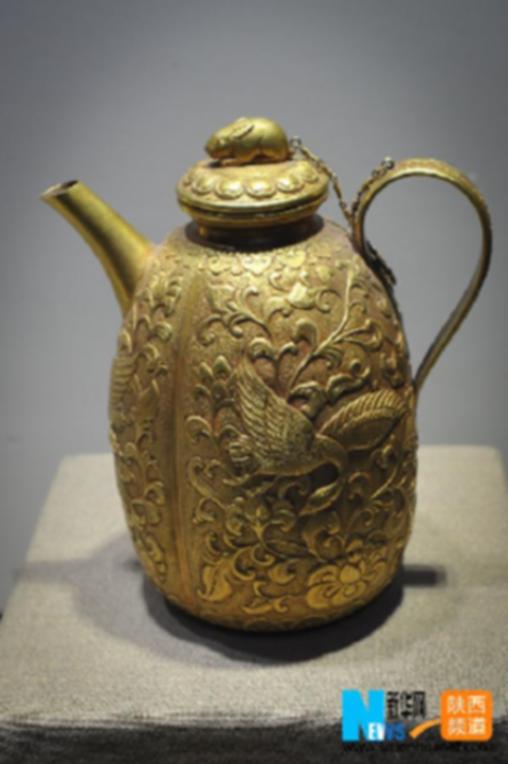 Chinese ancient tableware on display in Xi'an