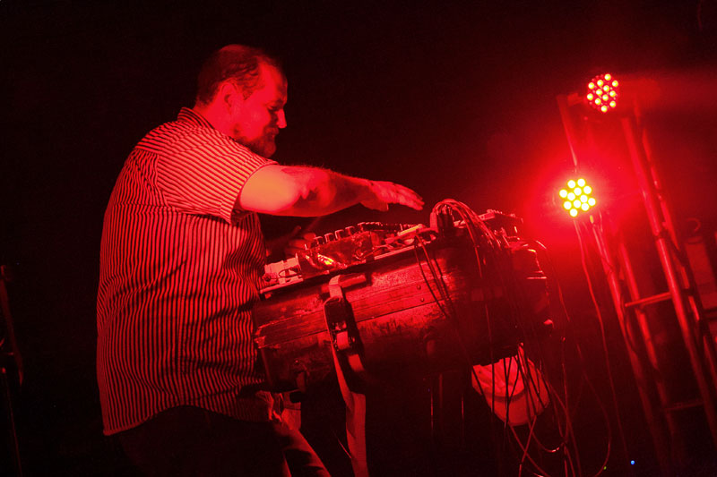 Dan Deacon bends genres, burns barriers at MAO Livehouse