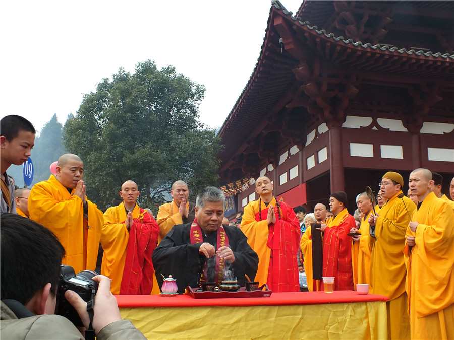 Ancient monastery holds consecration ceremony in Hubei