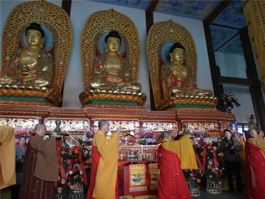 Ancient monastery holds consecration ceremony in Hubei