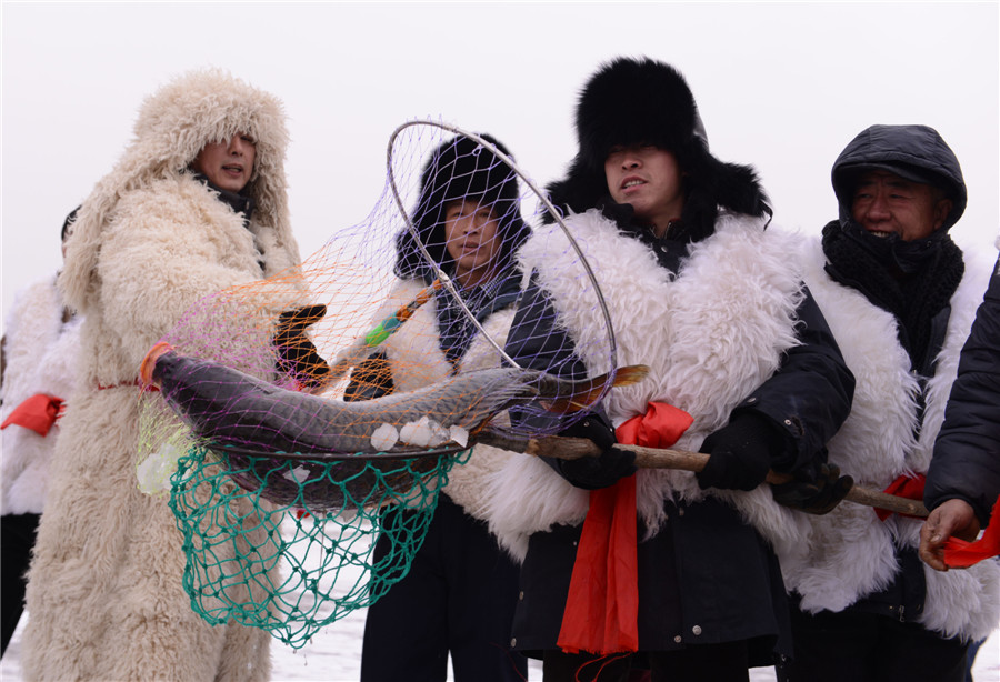 Winter fishing festival kicks off in NE China