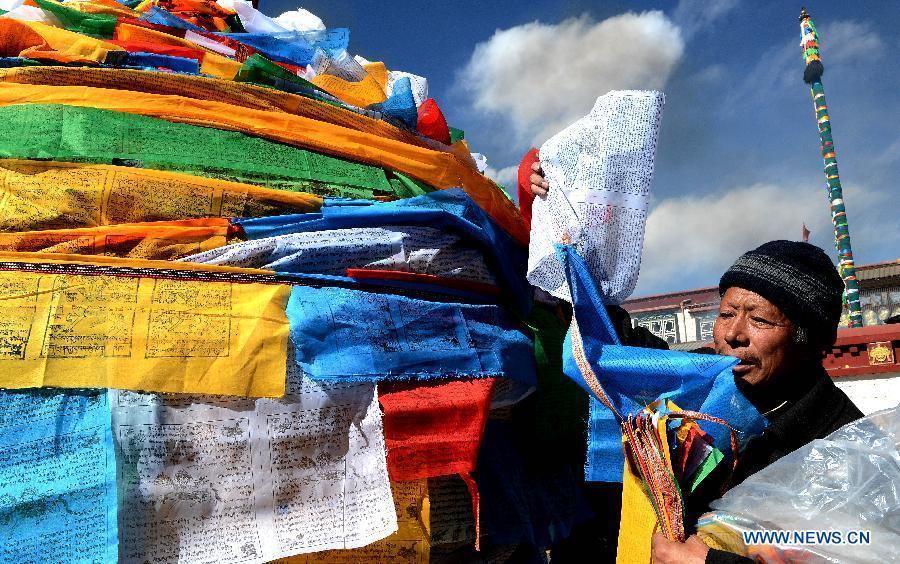 Tibetan New Year prepared in Lhasa