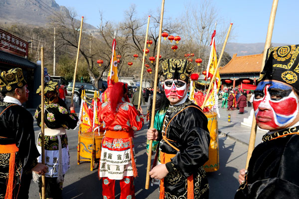 Temple fairs remain a firm favorite