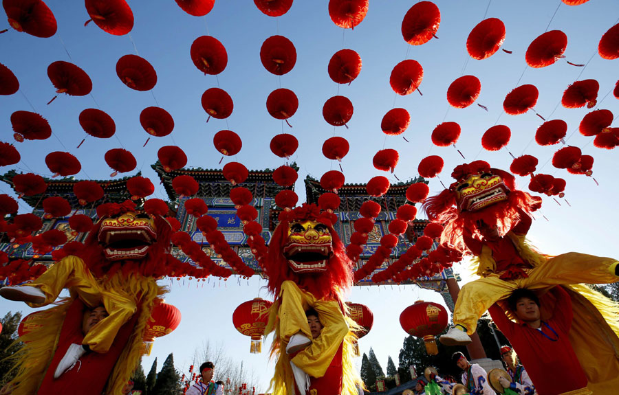 8-day temple fair at Ditan Park in Beijing