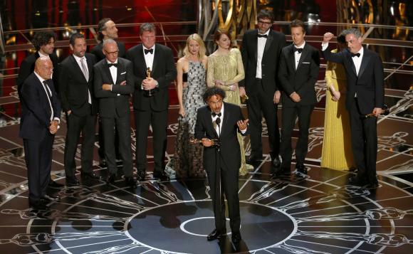 'Birdman' soars to Oscar heights on best picture win