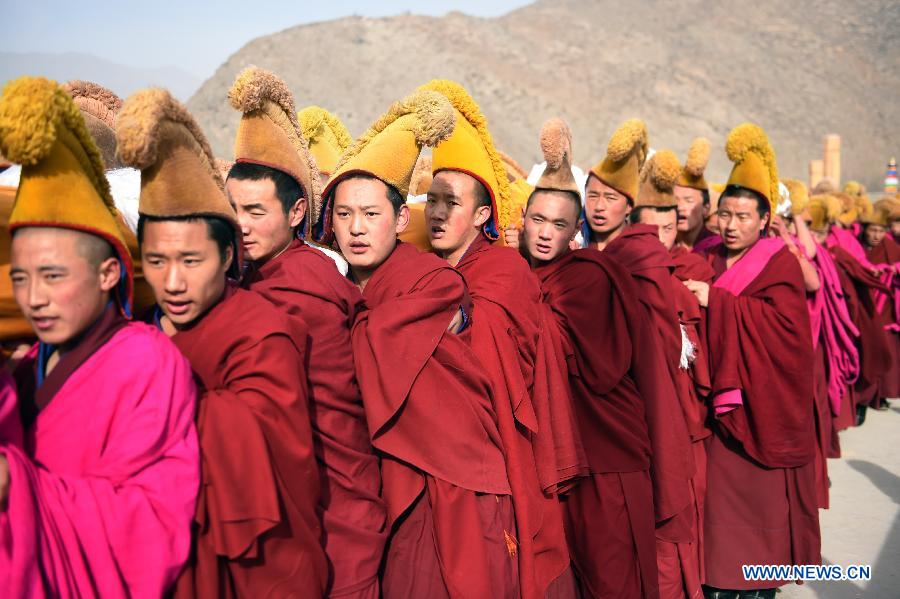 Buddha thangka display in NW China's Gansu