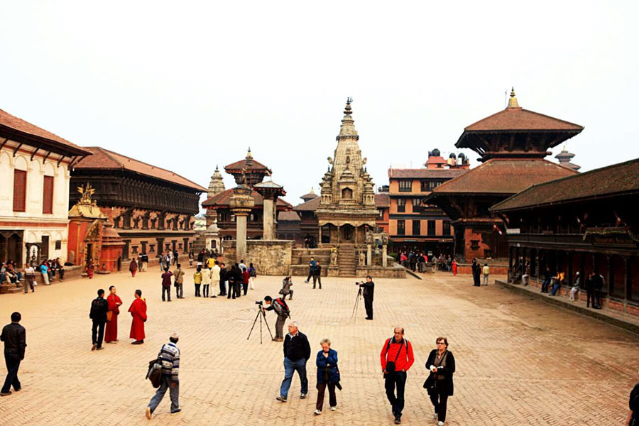 Photographers display beauty of pre-quake Nepal