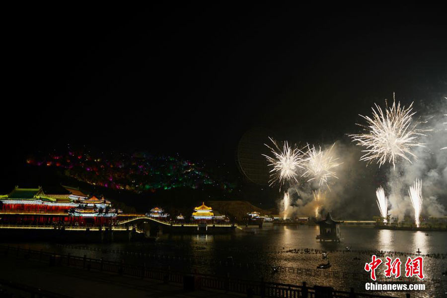 World's Largest Laser Light Show Premieres in Zhejiang