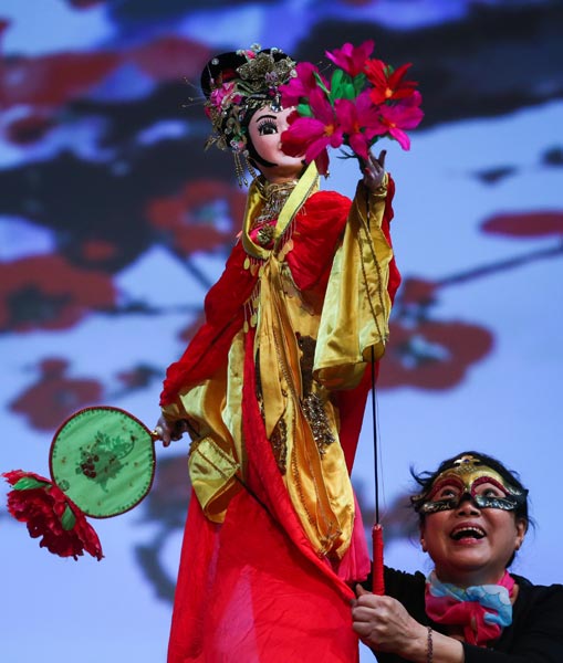 'Colorful China' show of 'Experience China' performed in Berlin