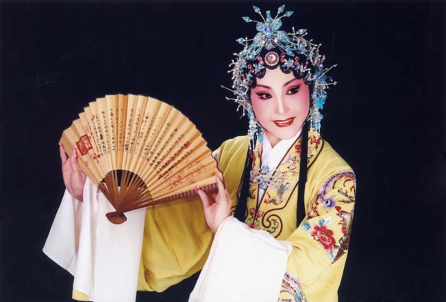 China eyes rejuvenation of traditional operas