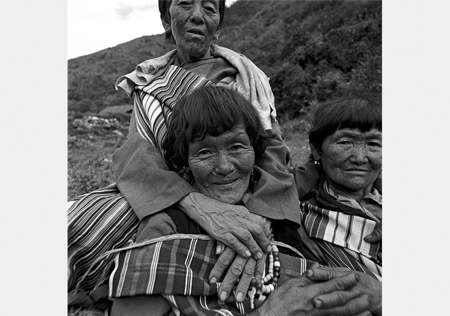 Snapshot of Dulong ethnic group in SW China