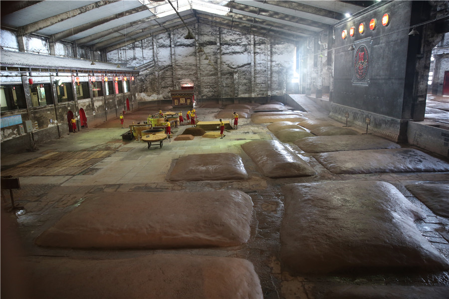 A peek into the traditional brewing technique of <EM>baijiu </EM>